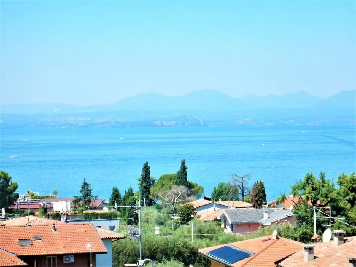 Panoramic Apartment Bardolino