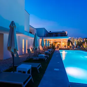 Maximilian Hotel