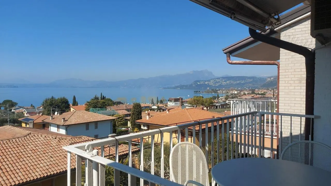 Panoramic Apartment Bardolino