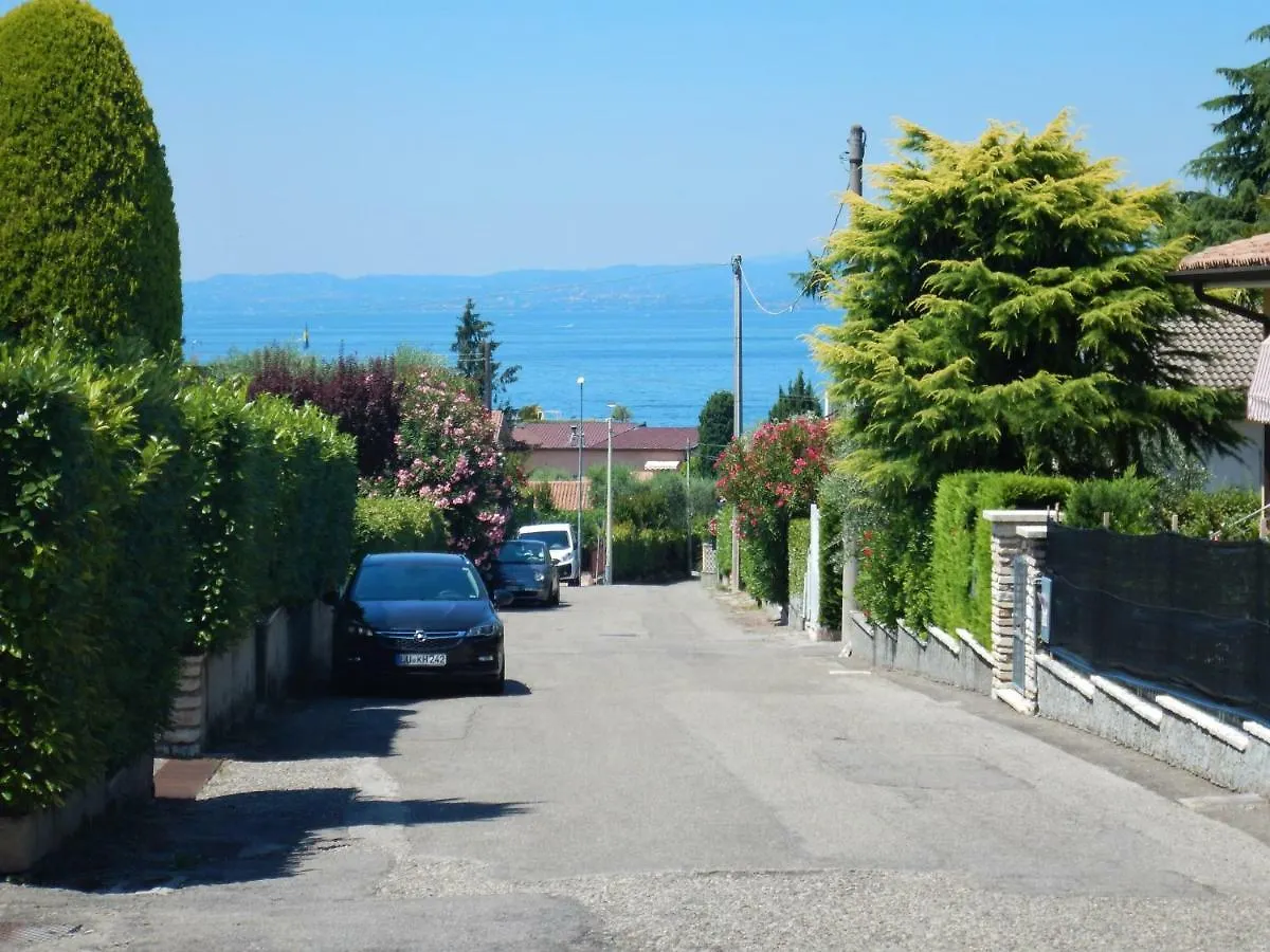 Panoramic Apartment Bardolino