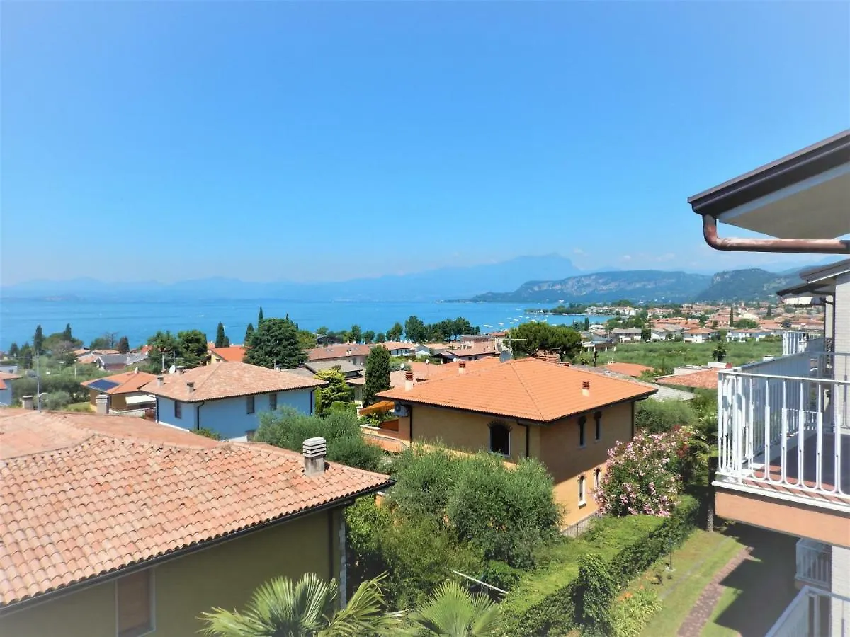 Panoramic Apartment Bardolino